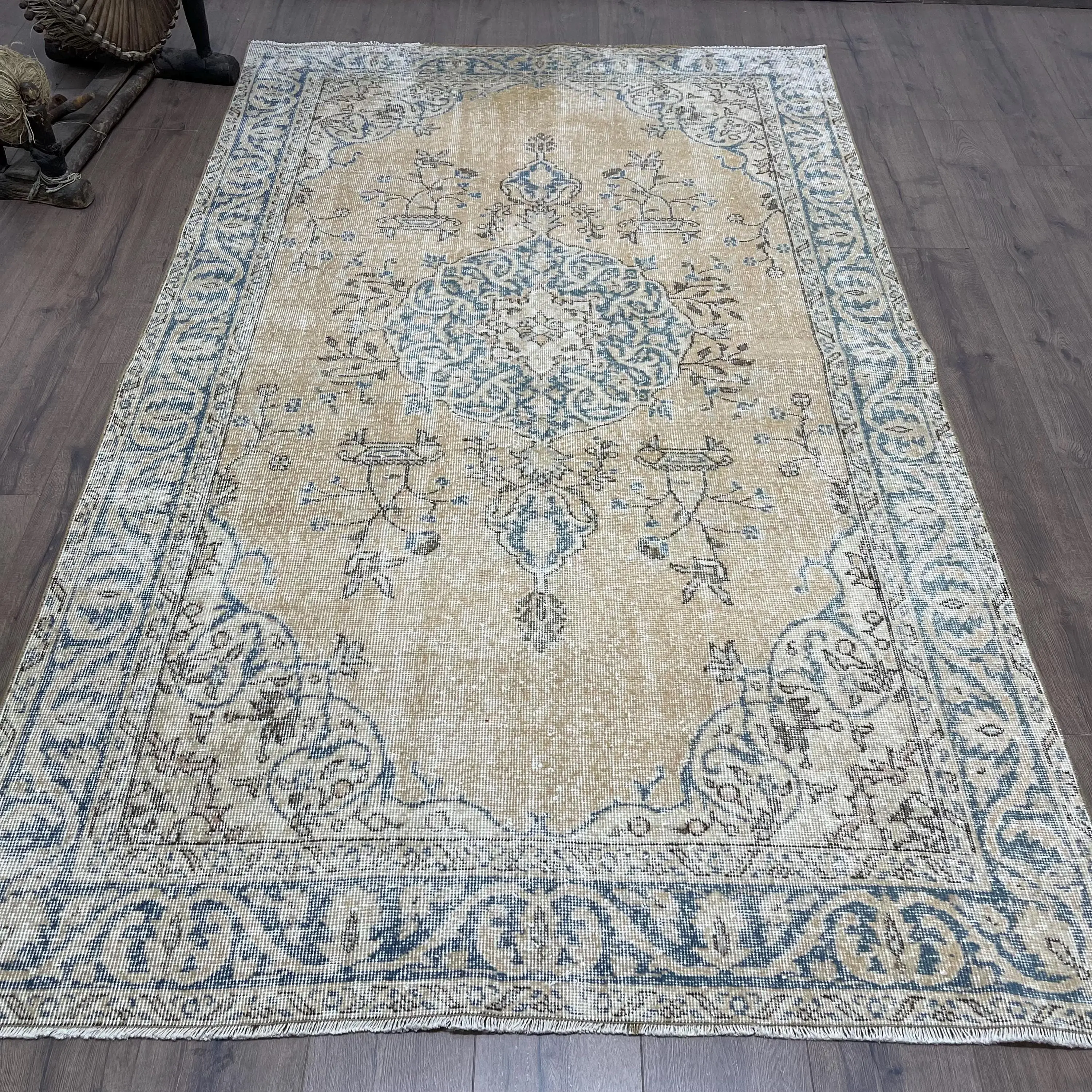 Vintage Turkish Rug 4.9x8.1 ft, Blue Animal Print Wool Rug - 1