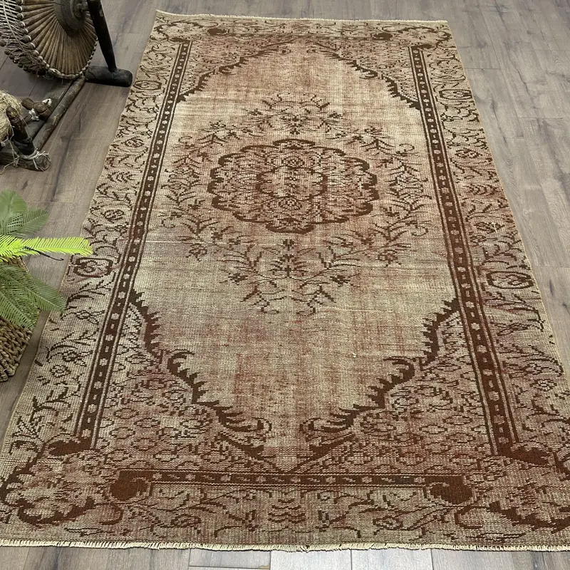 ブラウン & オレンジ ラグ、4.9x8.2 フィート 植物と木の柄