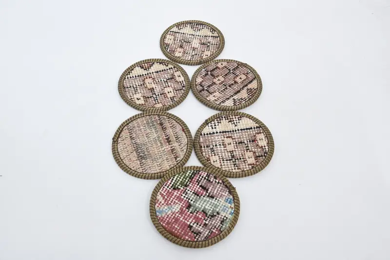 Non-Slip Beige and Gray Rug Coaster, Traditional Round Coaster