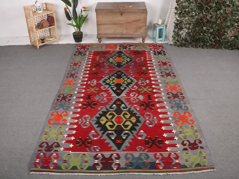 Red and Blue Patchwork Rug, 6x10 ft Elegant Decor