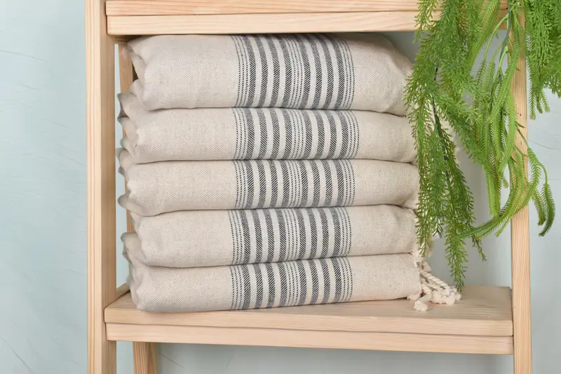 Bachelorette Party Favor, 68x40 Linen Striped Towel, Best Wedding Gift, Hammam towel, Bridesmaid Gifts, Bachelorette Party Gifts Bridesmaids - 1