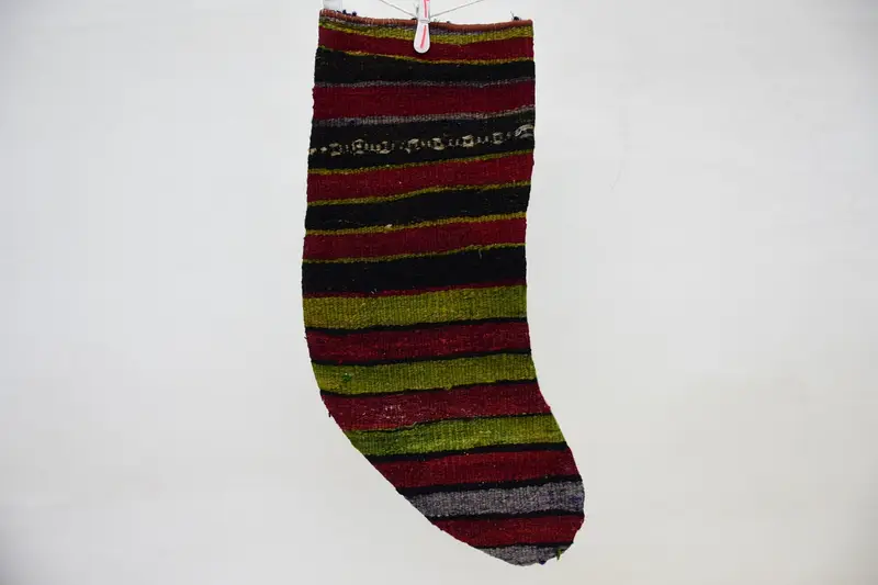 Şenlikli 14 İnç Yeşil ve Kırmızı Süs Çorabı, Noel Çorabı