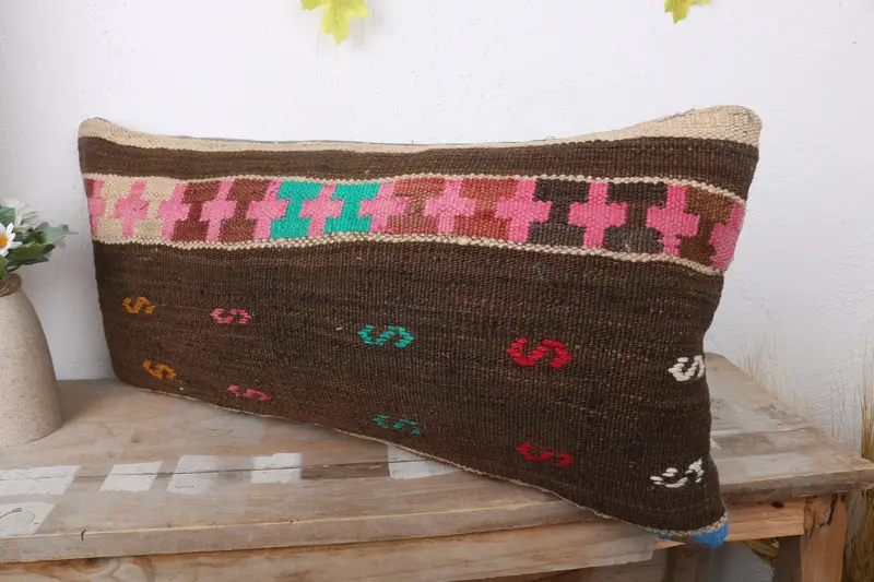 Yastık örtüsü, Türk Kilim Yastığı, Boho atma yastık kılıfı, Kilim yastığı kapağı, 12x24 kahverengi yastık kılıfı, el yapımı Kilim yastığı - 4