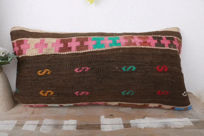 Yastık örtüsü, Türk Kilim Yastığı, Boho atma yastık kılıfı, Kilim yastığı kapağı, 12x24 kahverengi yastık kılıfı, el yapımı Kilim yastığı - 2