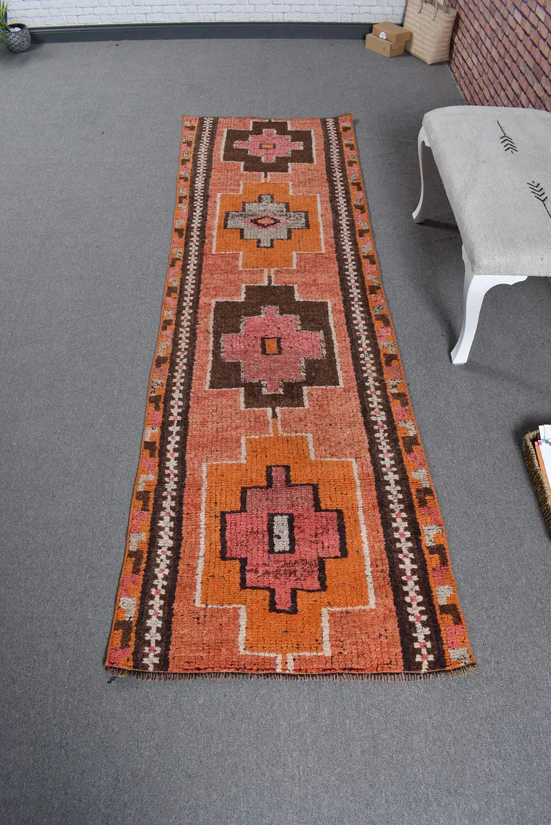 Türkischer Läuferteppich, 2,8 x 8,9 Fuß Vintage-Teppich, orangefarbener Herki-Wollteppich - 1