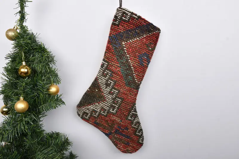 Şenlikli Noel Süsleri Deseni, 7 İnç Geniş Tatil Çorabı