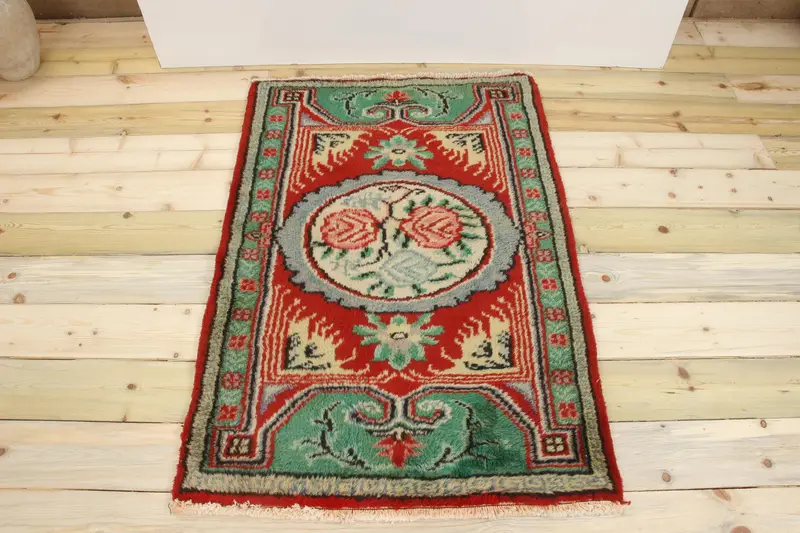 Handmade Red & Green Rug, 2,3x4,1 ft Botanical Design