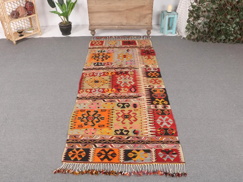 Kırmızı Gökkuşağı Çiçekli Halı, 3,3x7,5 ft Canlı Dekor