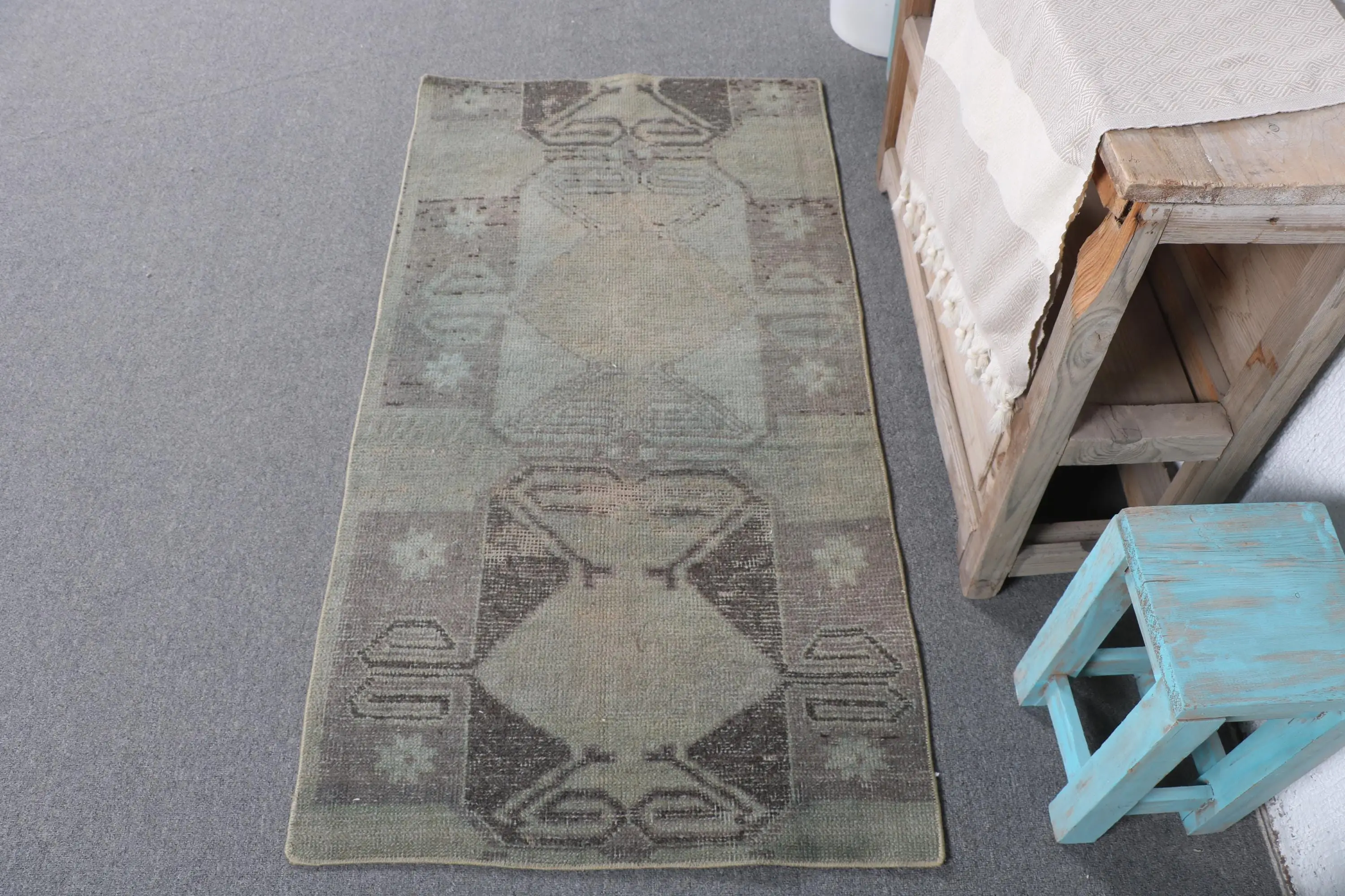 Turkish Small Rug 2.3x4.4 ft, Gray Brown Ikat Rug Wool - 1