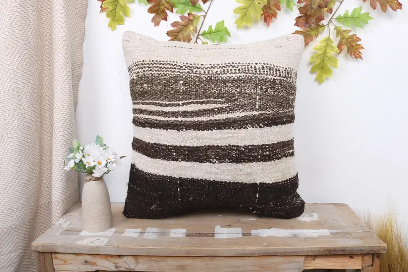 Turkish Pillow, Pillow Sham, Antique Pillows, Ottoman Pillow, Handwoven Pillow Sham, 20x20 White Pillow, Throw Kilim Pillow - 1