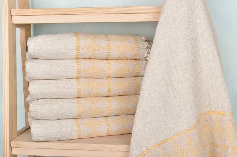 Lightweight towel, Bath towel, Housewarming Gift, Best Friend Wedding Gift, Christmas Gift, 70x36 Linen Kilim Design Towel, Sand-Resistant Peshtemal - 1