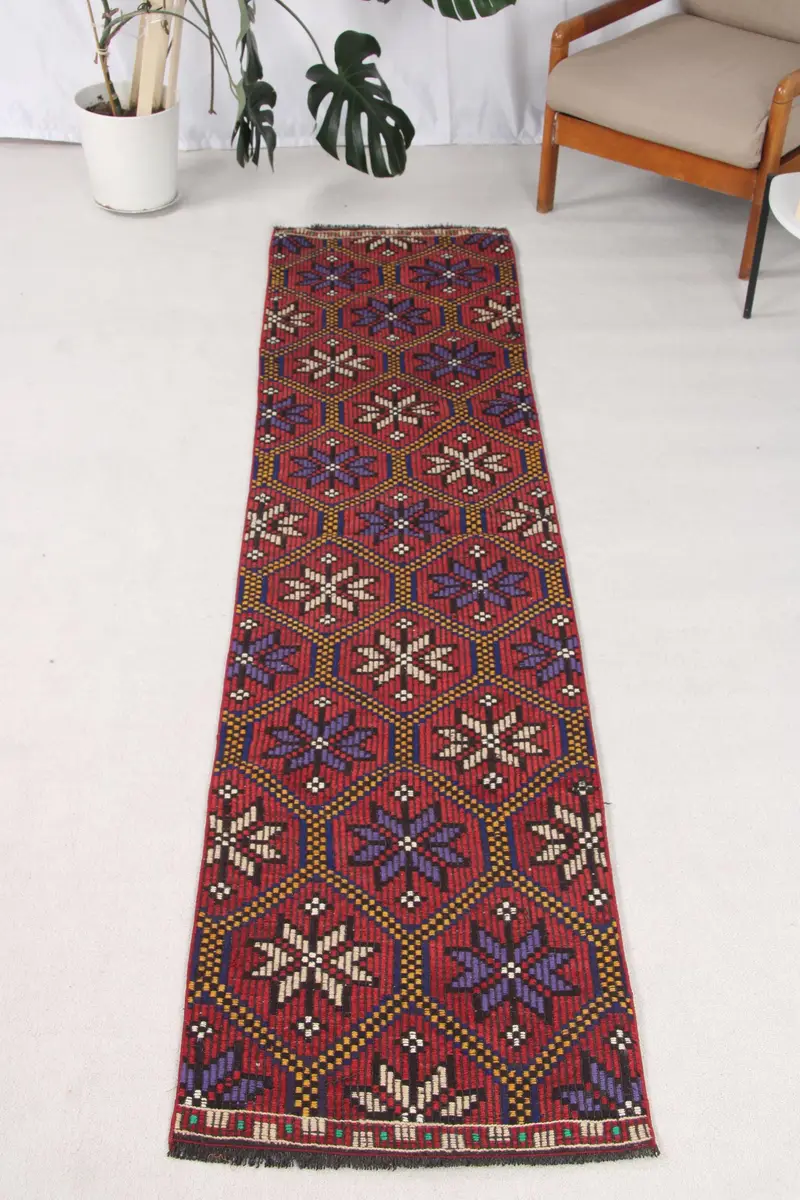 Türkischer Kelim-Läuferteppich 2x9 ft (62x275 cm), roter Vintage-Südwestteppich - 1
