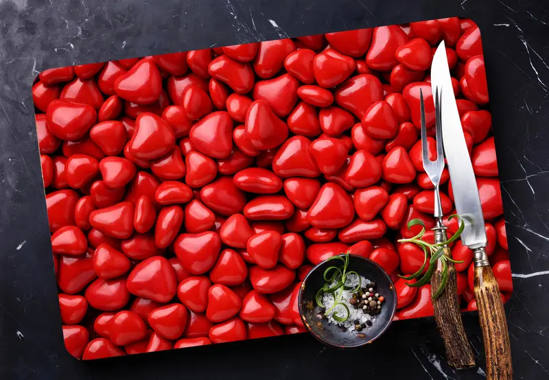 Kalp Şeklinde Temperli Cam Kesme Tahtası, Kırmızı Kalpler Tasarımı