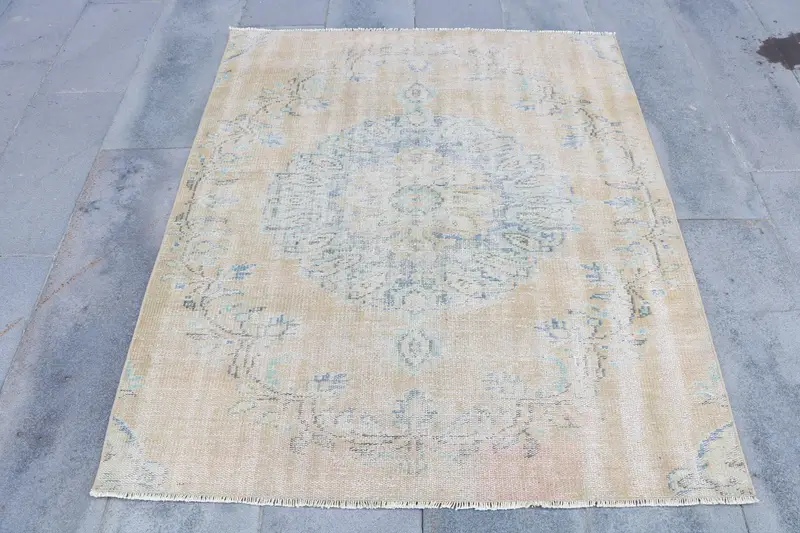 4,2 x 5 Fuß türkischer Oushak-Teppich, beige abstrakte Vintage-Teppichwolle - 1