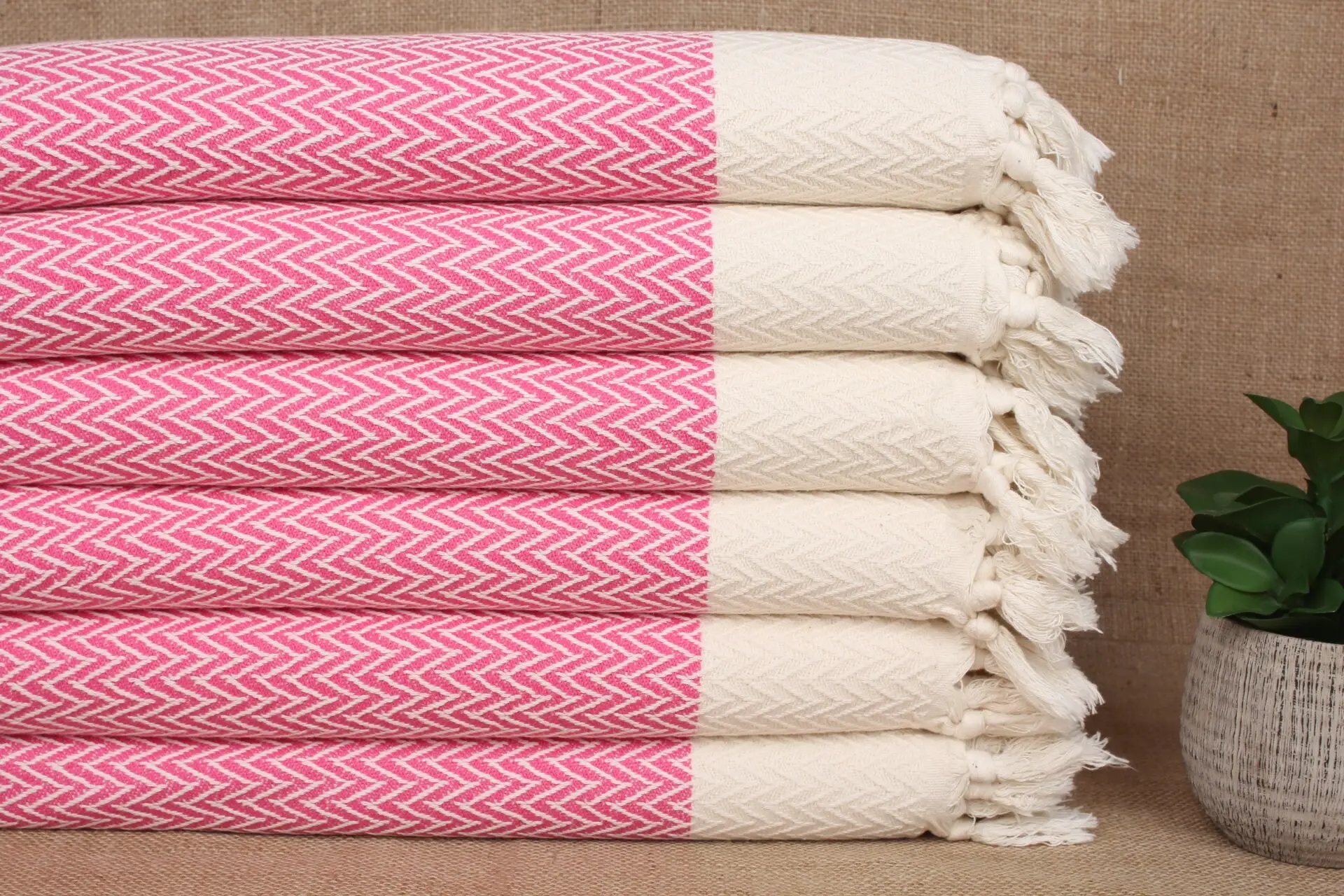 Hanging Kitchen Hand Towel Pink Zigzag, Organic Cotton, 18x34 Inches - 1