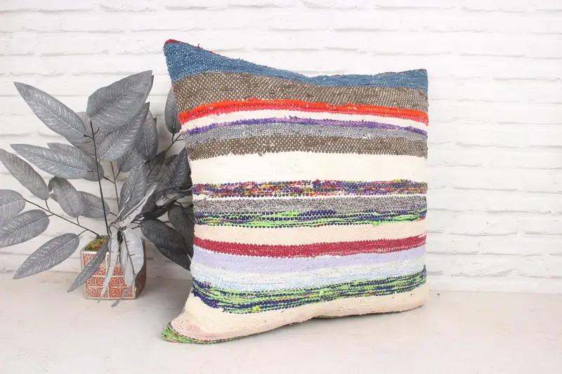 Cozy Throw Cushion Cover, Handmade Kilim Cushion, Accent Pillow Case, Pillow Case, Kilim Pillow Cover, 24x24 Red Pillow Case, Boho Pillow Sham Cover - 3