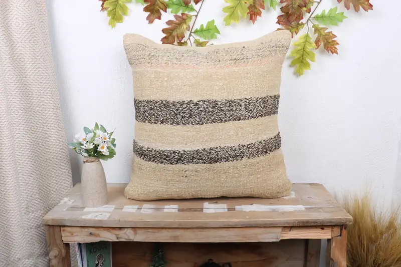 Interior Designer Pillow, 20x20 Beige Pillow, Throw Kilim Pillow, Pillow, Kilim Cushion Sham, Bohemian Cushion Pillow - 1