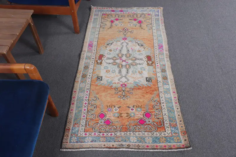 Vintage türkischer Teppich 2,6x5,3 ft (78x161 cm), Oushak Orange Blumenteppich - 1