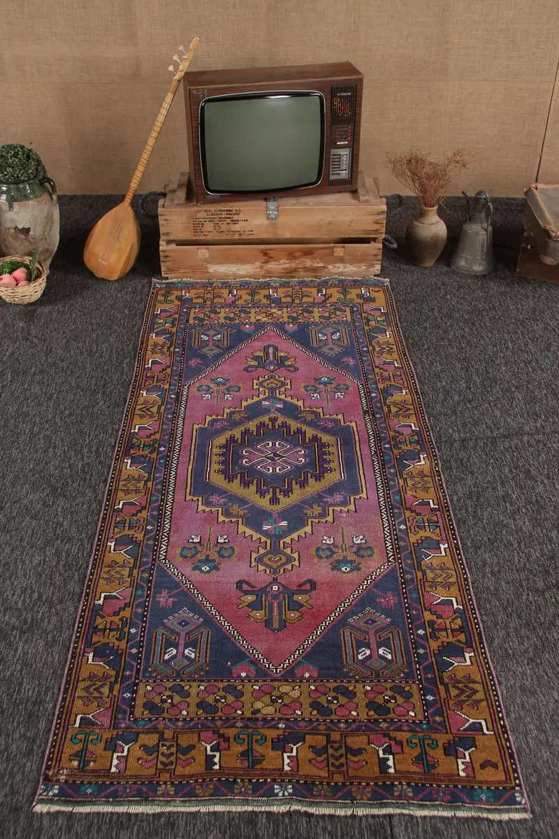 Türk Vintage Halı, 3.4x7.9 ft Büyük Boy Halı, Mavi Kırmızı Bordürlü Halı - 1