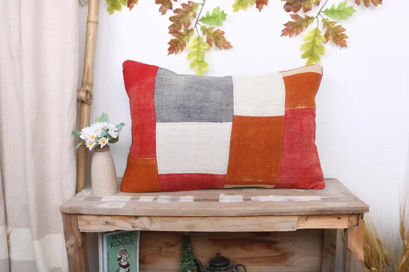 Rotes Patchwork-Wurfkissen, 16x24 besticktes Vintage-Kissen