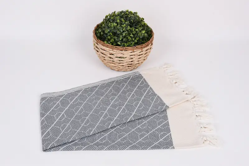 Boda por favor, toallas de baño pequeñas, toalla geométrica de algodón 36x18, toalla de bordado, regalo hecho a mano, toalla de mano de monograma, toalla de mano personalizada - 4