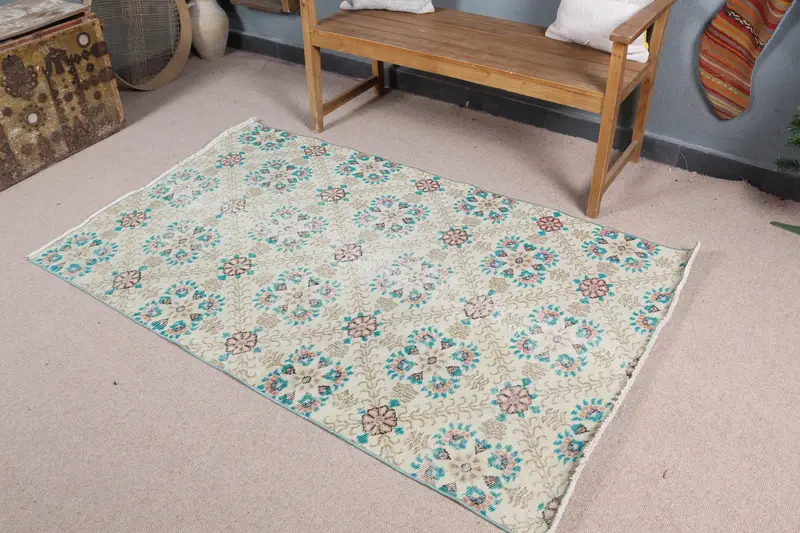 エレガントなベージュ&ブルーラグ、3.7x6フィートアニマルプリント