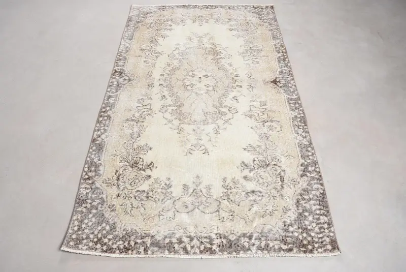 3.7x6.7 ft Rug, Vintage Turkish Area Rug, White Oushak Wool Rug - 1