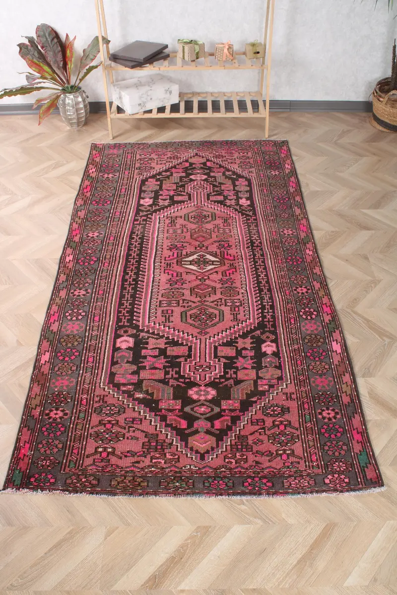 Turkish Vintage Rug 4.1x7.9 ft (125x240 cm), Oushak Pink Animal Print Rug - 1