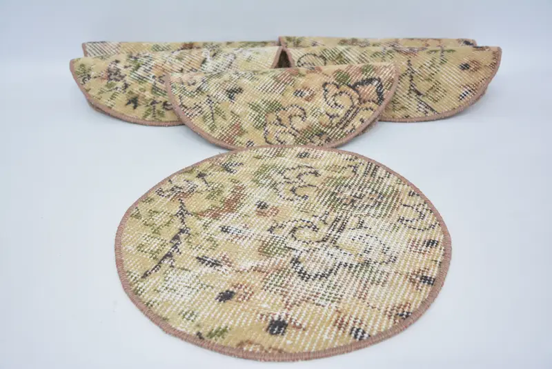 Elegant Beige and Green Circle Placemats, Premium Kitchen Decor