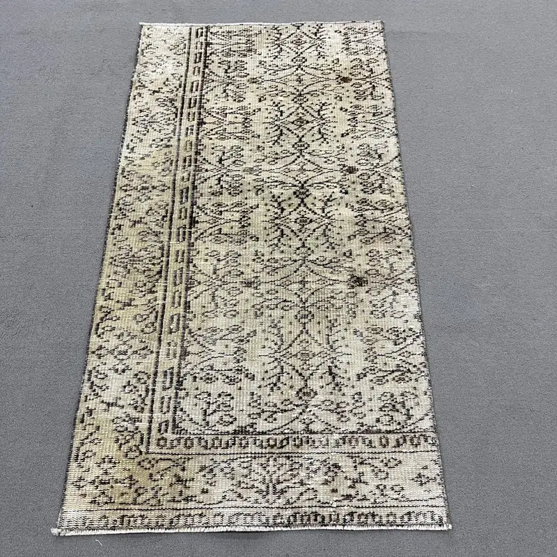 Elegant Beige Persian Rug, 2.3x4.4 ft Beige & Brown