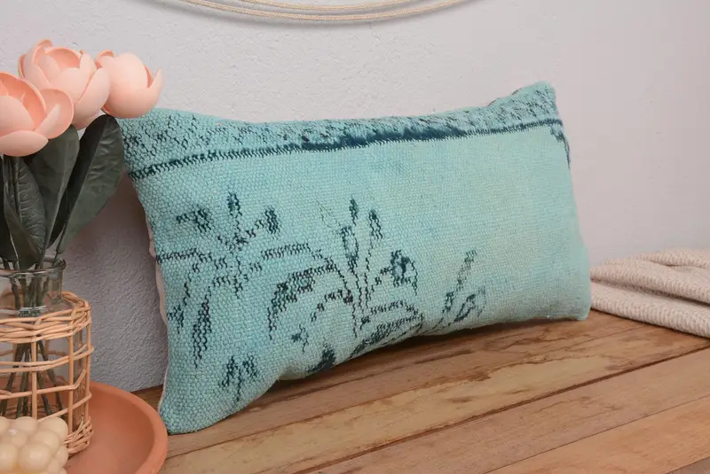 Handgefertigtes grün-braun besticktes Kissen, vielseitiges 12x24 Wurfkissen