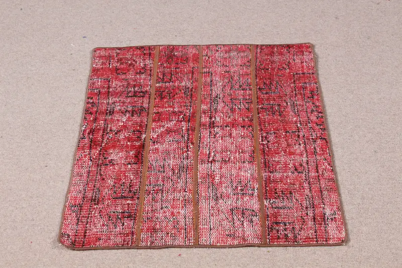 レッド、ブラック パッチワーク ラグ 2.6x2.6 フィート、ユニークなデザイン