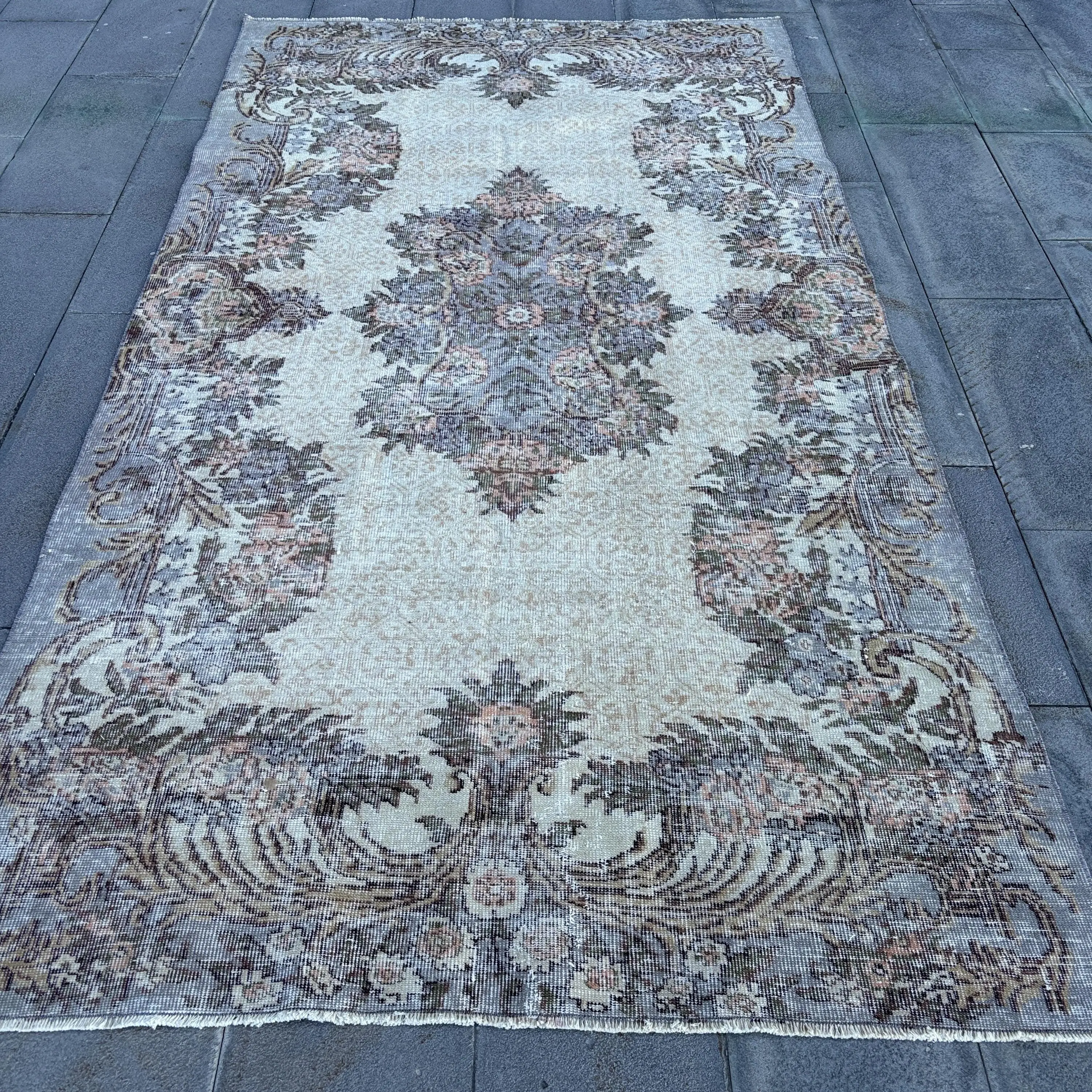 Türk Vintage Halı 5.1x9.4 ft, Gri Bordürlü Halı - 1