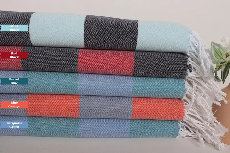 Quick-dry peshtemal, Monogram Beach Towel, Wedding Gift, Beach Size Towel, Wedding Anniversary Gift, House Warming Gift, 70x40 Cotton Striped Towel - 1