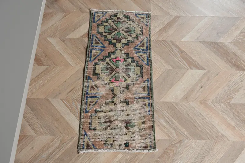 Orange, Green Animal Print Rug, 1,2x2,7 ft