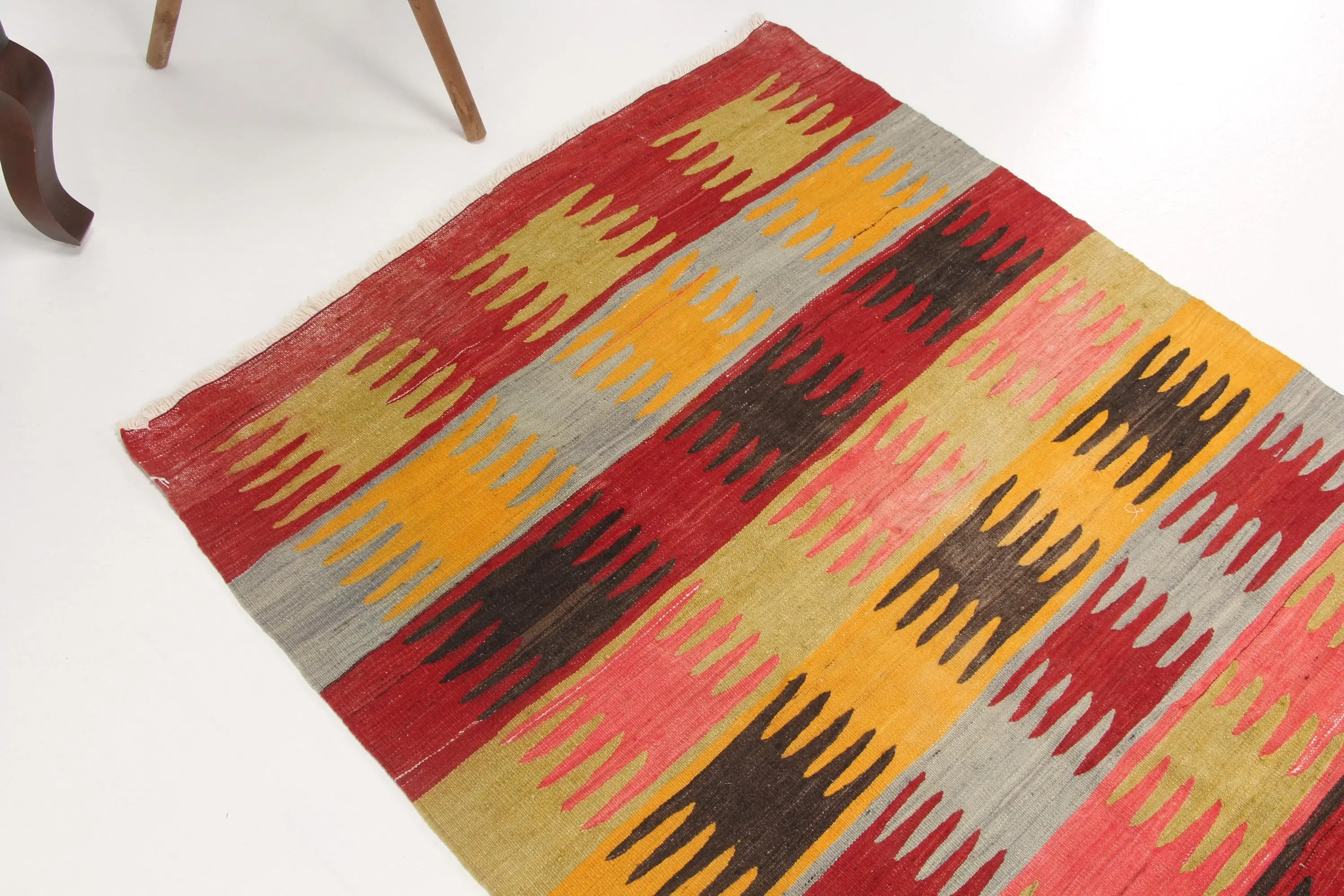 Vintage Small Rug, 3.3x4 ft Turkish Rug, Red Wool Rug - 1
