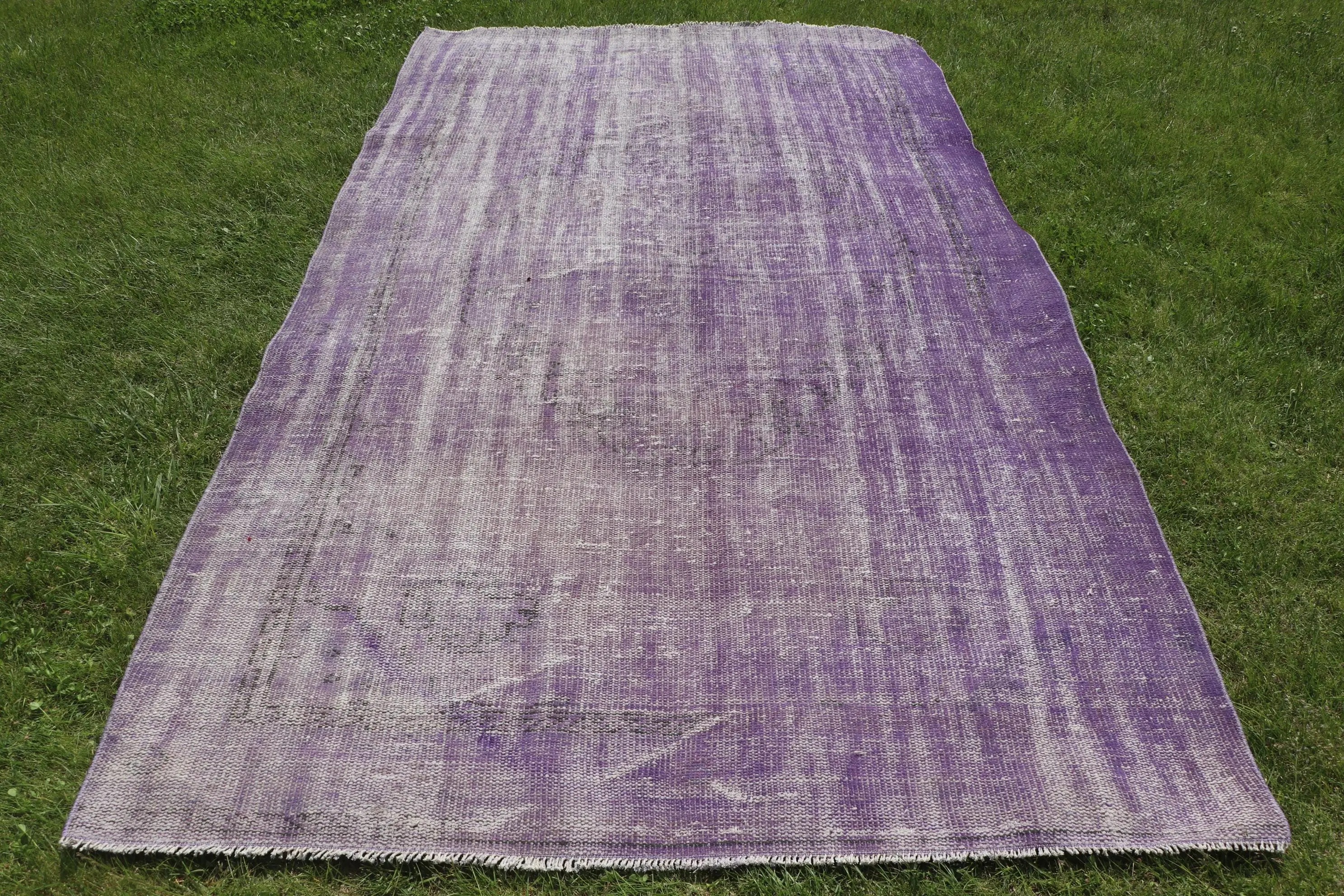 Vintage Büyük Halı, 5.3x9.4 ft Türk Halısı, Mor Puantiyeli Yün Halı - 1