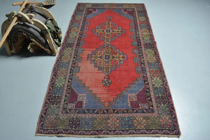 Oushak ラグ、3.9x7.5 フィートヴィンテージラグ、レッドカモフラージュラグウール - 1