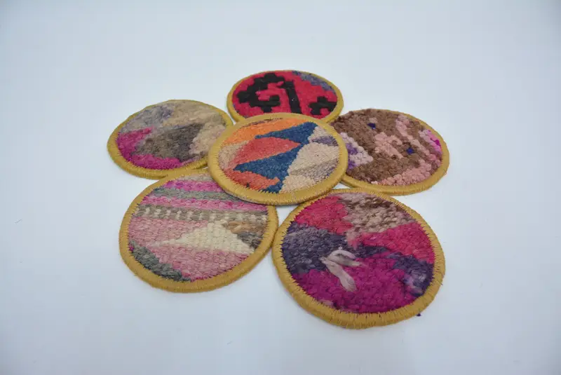 Posavasos de cuero antideslizante, posavasos redondo rosa y amarillo