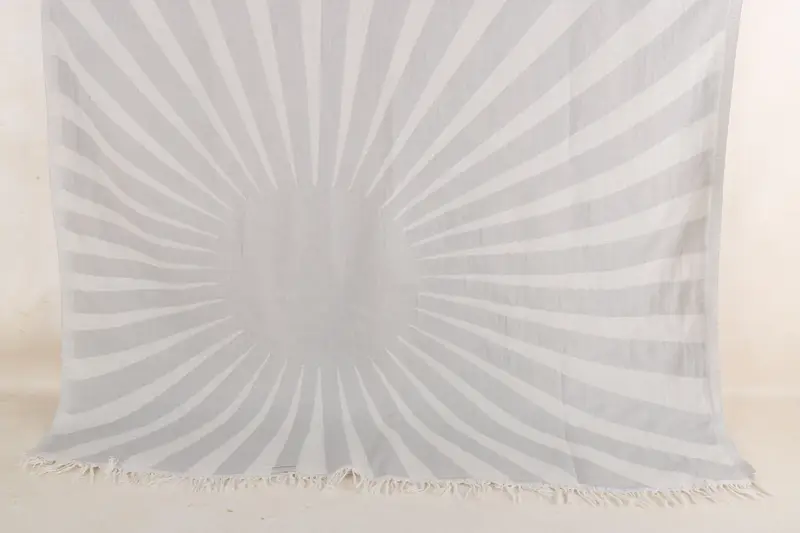 Türkisches Strandtuch, hellgrau gestreift, Bio-Baumwolle, 91,4 x 180,9 cm