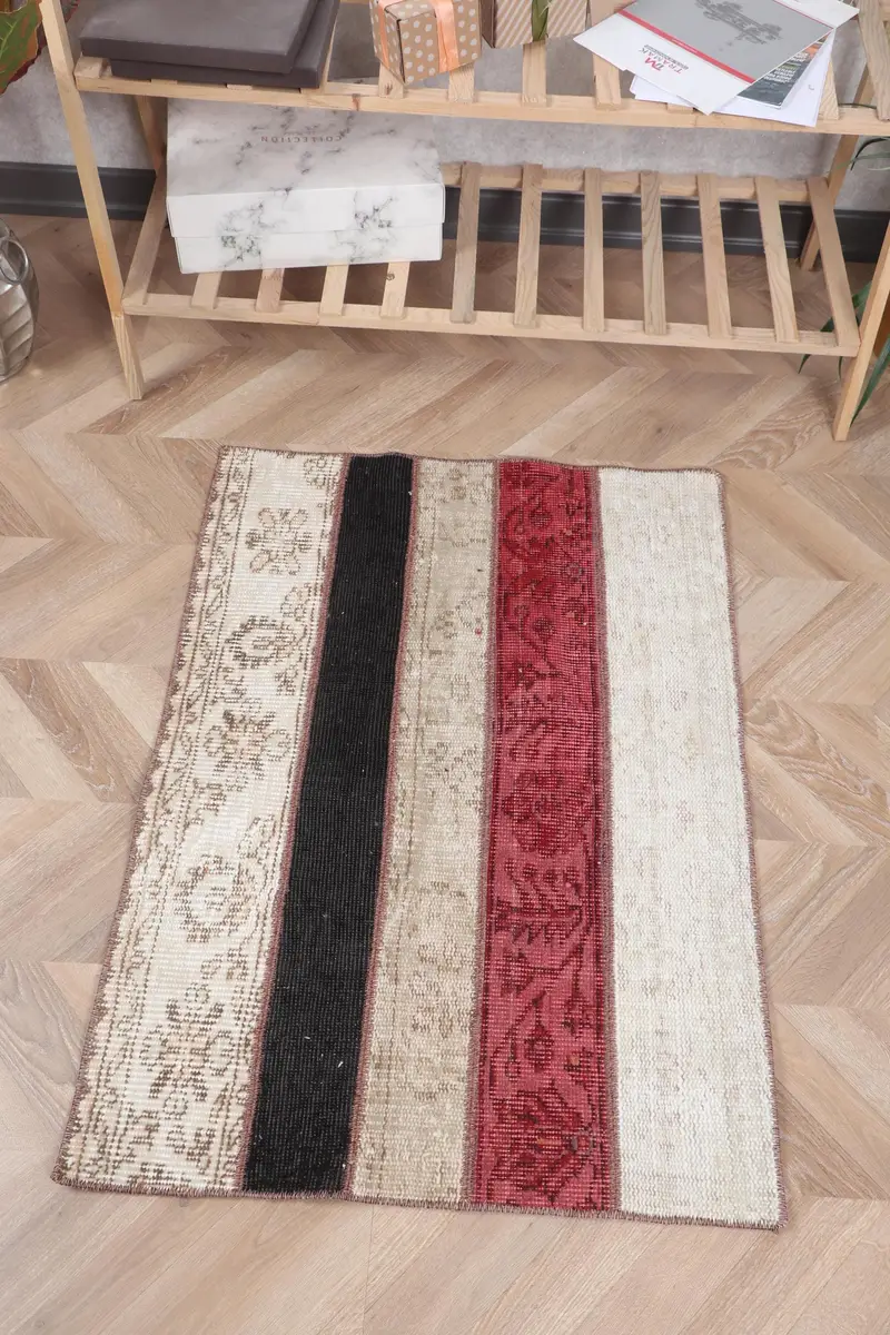 Brown & Red Rug, 2,3x3,2 ft Elegant Solid Pattern
