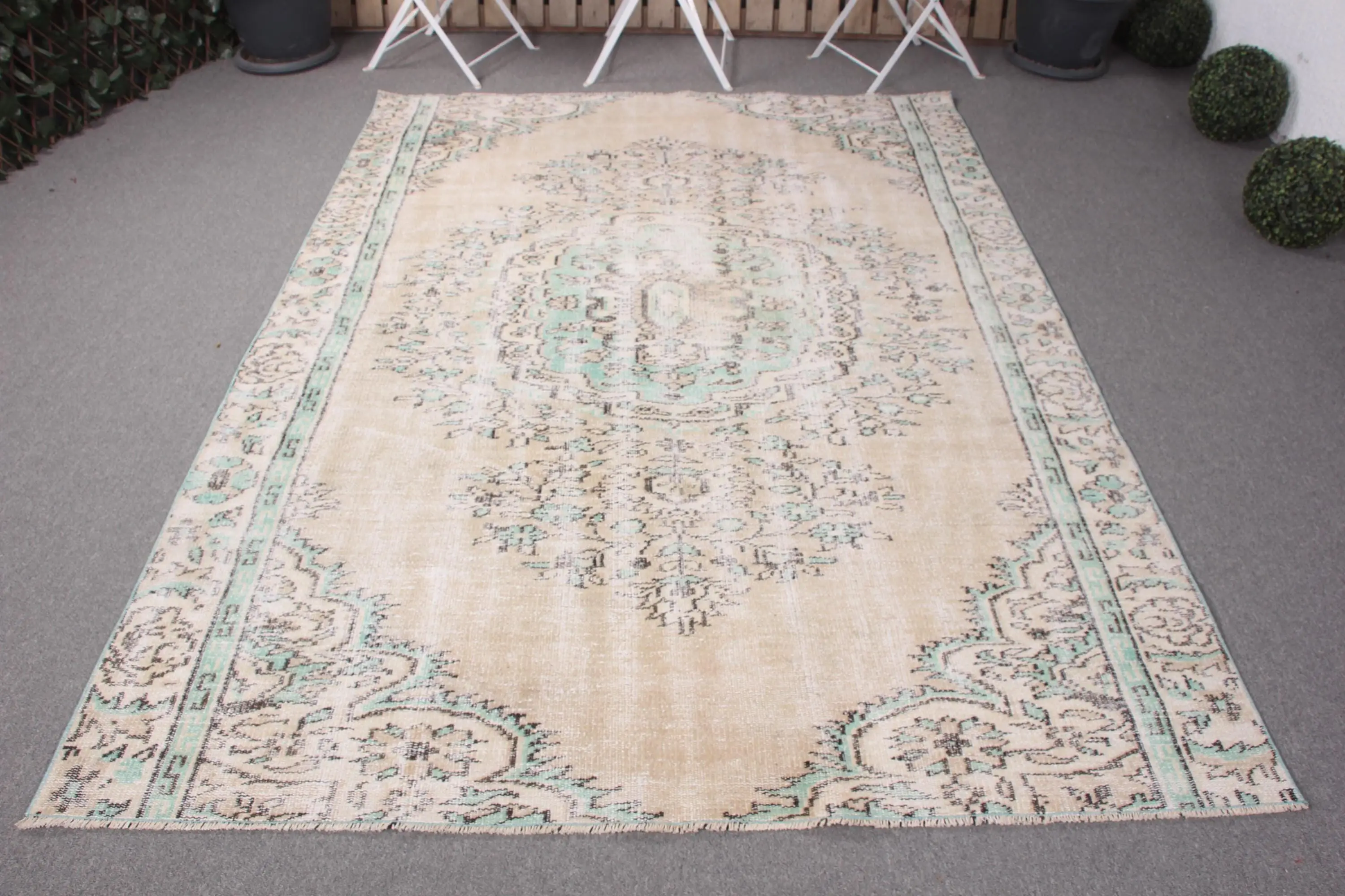 Türk 5.7x7.9 ft Büyük Halı, Vintage Halı, Bej Puantiyeli Halı - 1