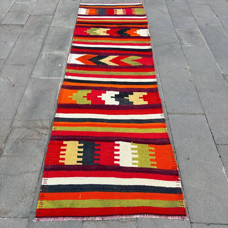 Kırmızı ve Yeşil Çiçekli Halı, 2,8x9,5 ft Zarif Dekor