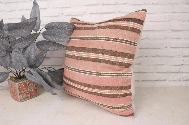 20x20 Pink Pillow, Vintage Kilim Throw Pillow, Pillow Sham, Tapestry Pillow Sham, Kilim Pillow, Muted Pillow, Handmade Kilim Cushion - 4