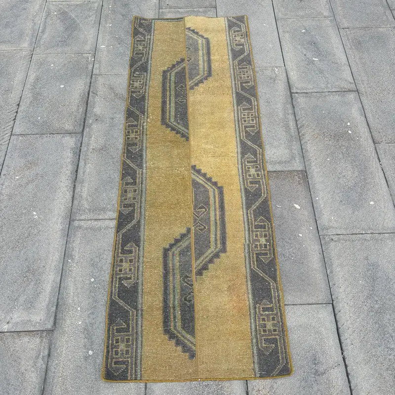 Türkischer Vintage Teppich, Läufer 1,8x5,6 ft (56x172 cm) Teppich, brauner Tarnwollteppich - 1