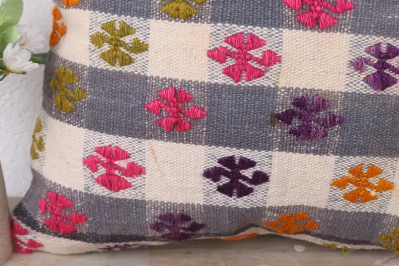 Interior Designer Pillow, Bright Cushion, Accent Throw Pillow Case, Vintage Pillow, 16x16 White Pillow Sham, Boho Pillow, Pillow Case - 3