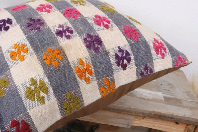 Interior Designer Pillow, Bright Cushion, Accent Throw Pillow Case, Vintage Pillow, 16x16 White Pillow Sham, Boho Pillow, Pillow Case - 6