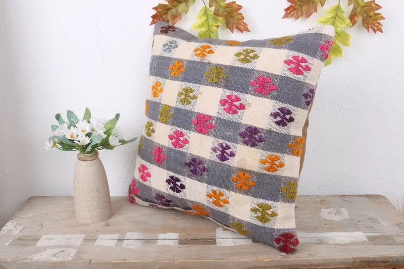 Interior Designer Pillow, Bright Cushion, Accent Throw Pillow Case, Vintage Pillow, 16x16 White Pillow Sham, Boho Pillow, Pillow Case - 4