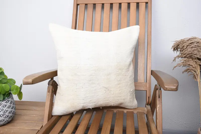 Beige Vintage Gift Pillow Cover, 46x46 cm Art Deco Cushion Cover - 1
