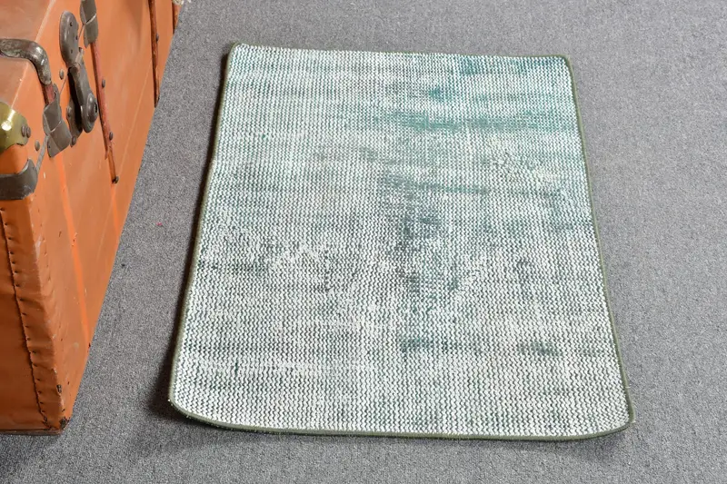 1.9x2.7 ft Rug, Small Vintage Rug, White Oushak Bordered Rug - 1